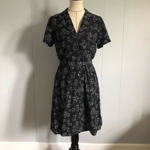NWOT Collared Button-Up Dress. Size M. Black Print